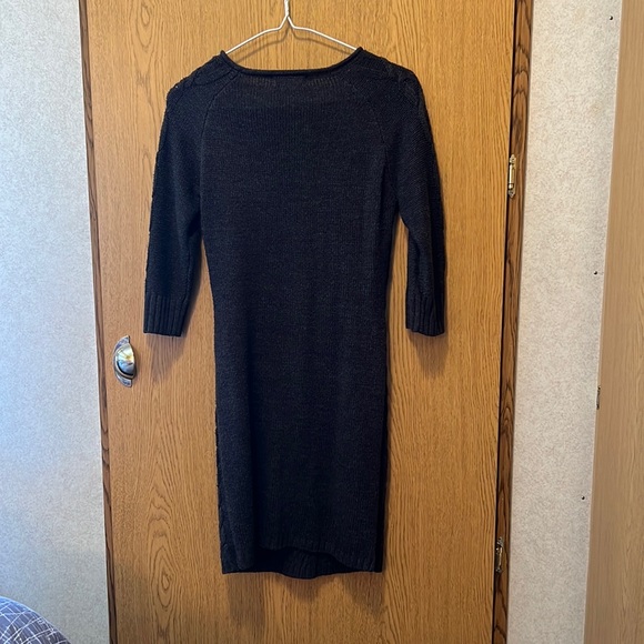 Beautiful knitted Pink Rose dress in size medium, still in perfect condition - Picture 2 of 2